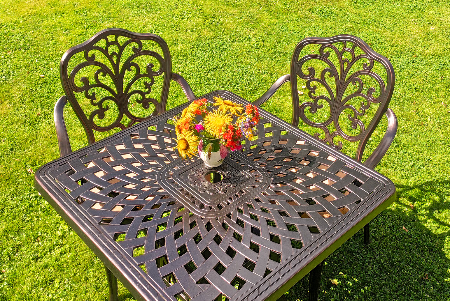 Стол для сада из металла, мебель для летних веранд кафе и ресторанов, кованый стол в сад, чайный комплект мебели на дачу, чугунные столы и стулья патио